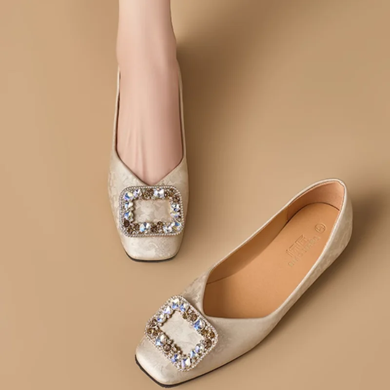 Женские винтажные туфли на плоской подошве в британском стиле V-образные из