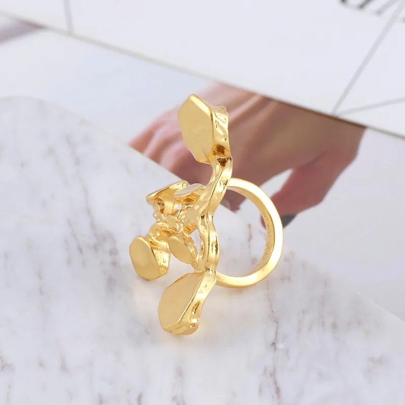 

European and American fashion trend personality matte fishbone modeling ring