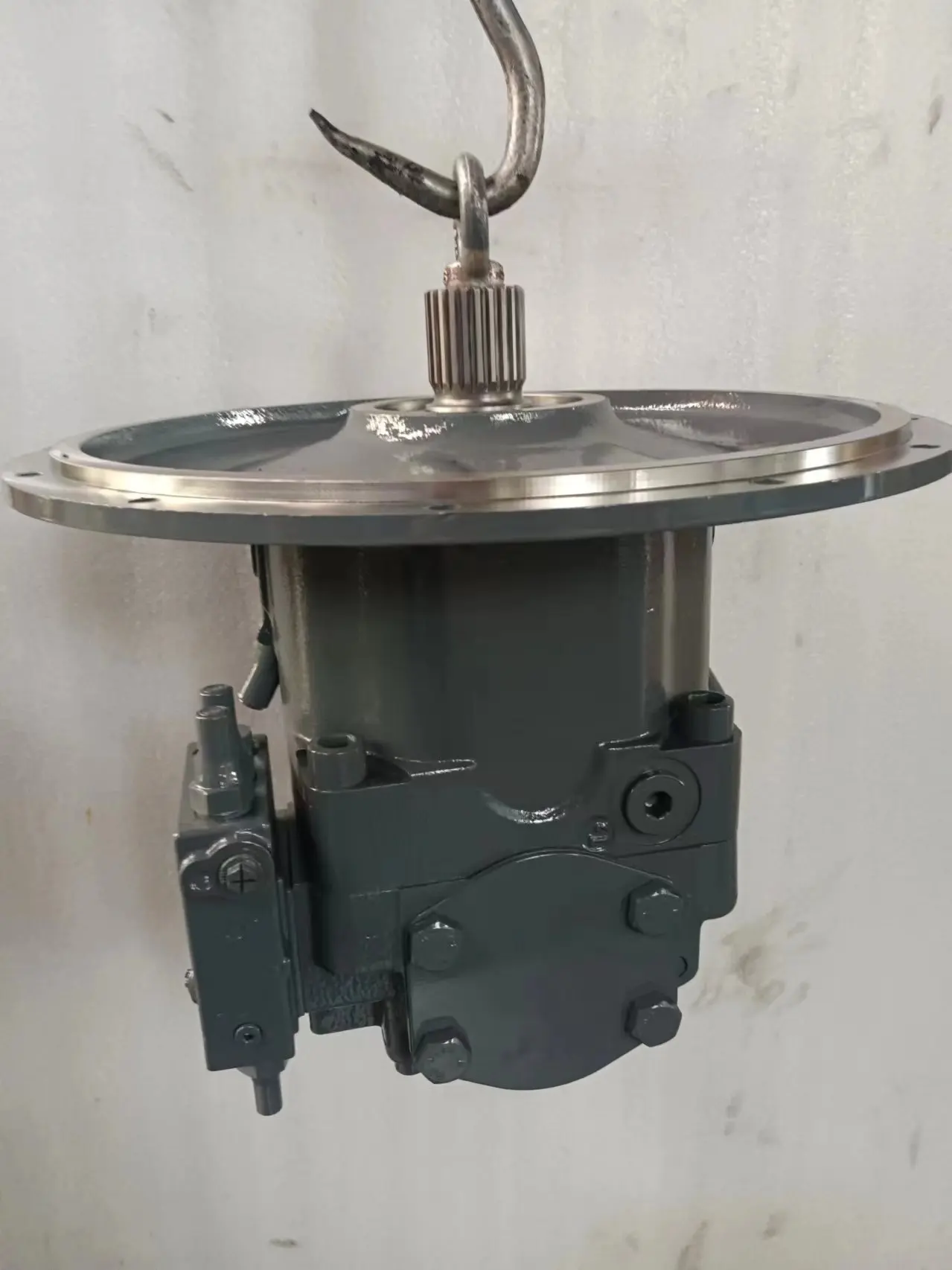 A11VO40 A11VO60 A11VO75 A11VO95 A11VO130 A11VO145 A11VO190 A11VO260 Поршневой насос A11VO130LR3S/10R-NZG12K01 A11VO130LR3S