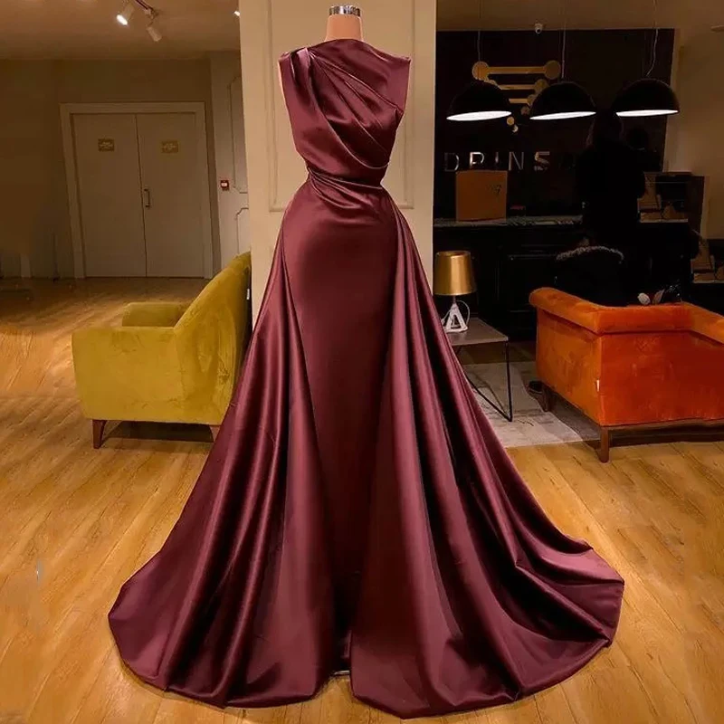 

2023 Elegant Burgundy A-line Satin Prom Dress Arabic Bateau Plus Size Evening Gown Vintage Long Formal Party Bridesmaid Dress