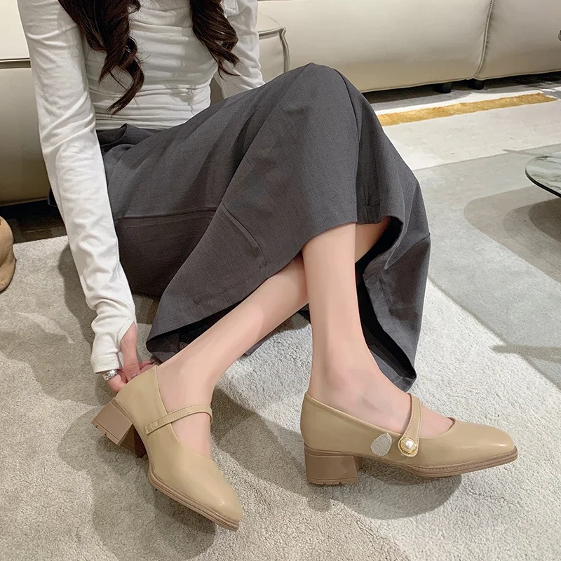 Туфли-лодочки женские на низком каблуке мягкая кожа универсальные подошва