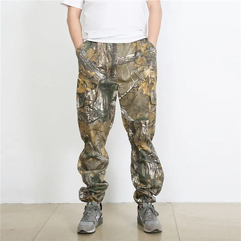 

Брюки-карго эластичные камуфляжные, с множеством карманов