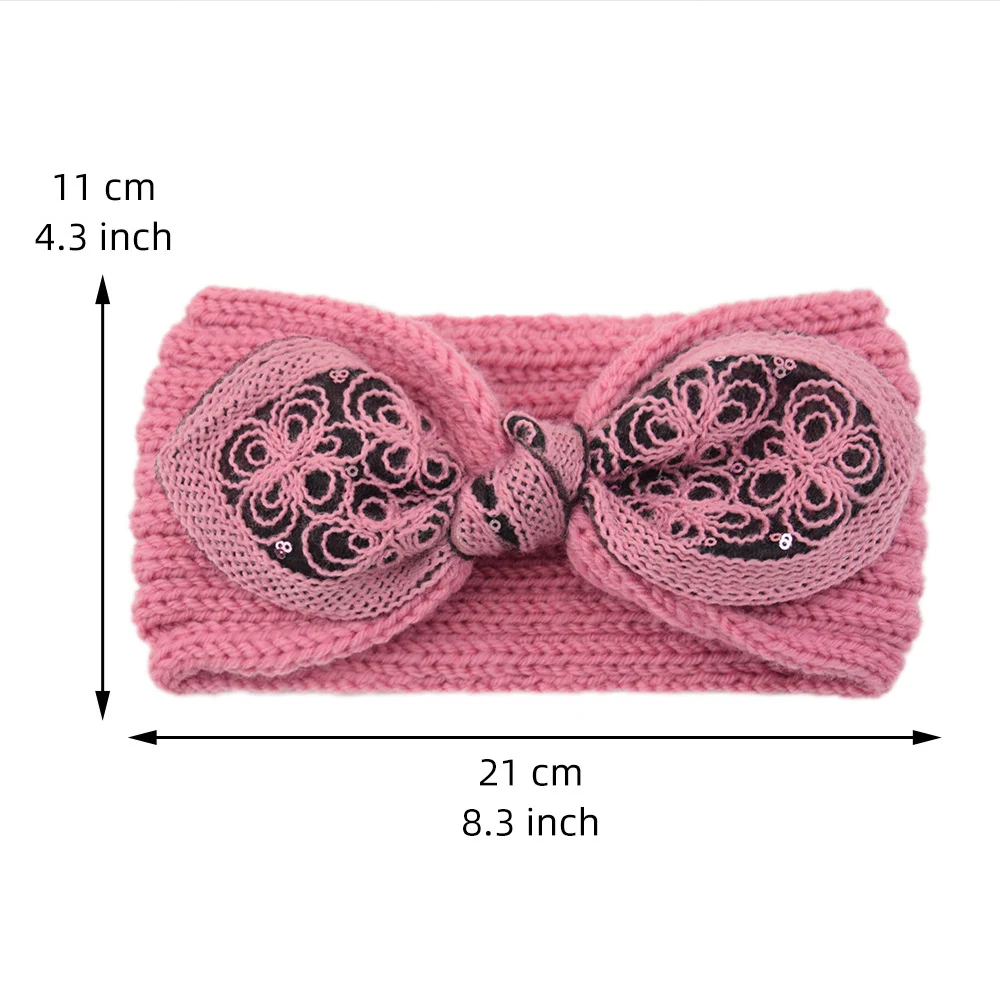 Вязаная широкая повязка на голову с вышитым бантом женская большим и заячьими