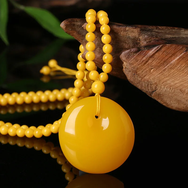 

charming Old honey Safety chicken oil yellow Necklace men's and women's Amber pendant necklace