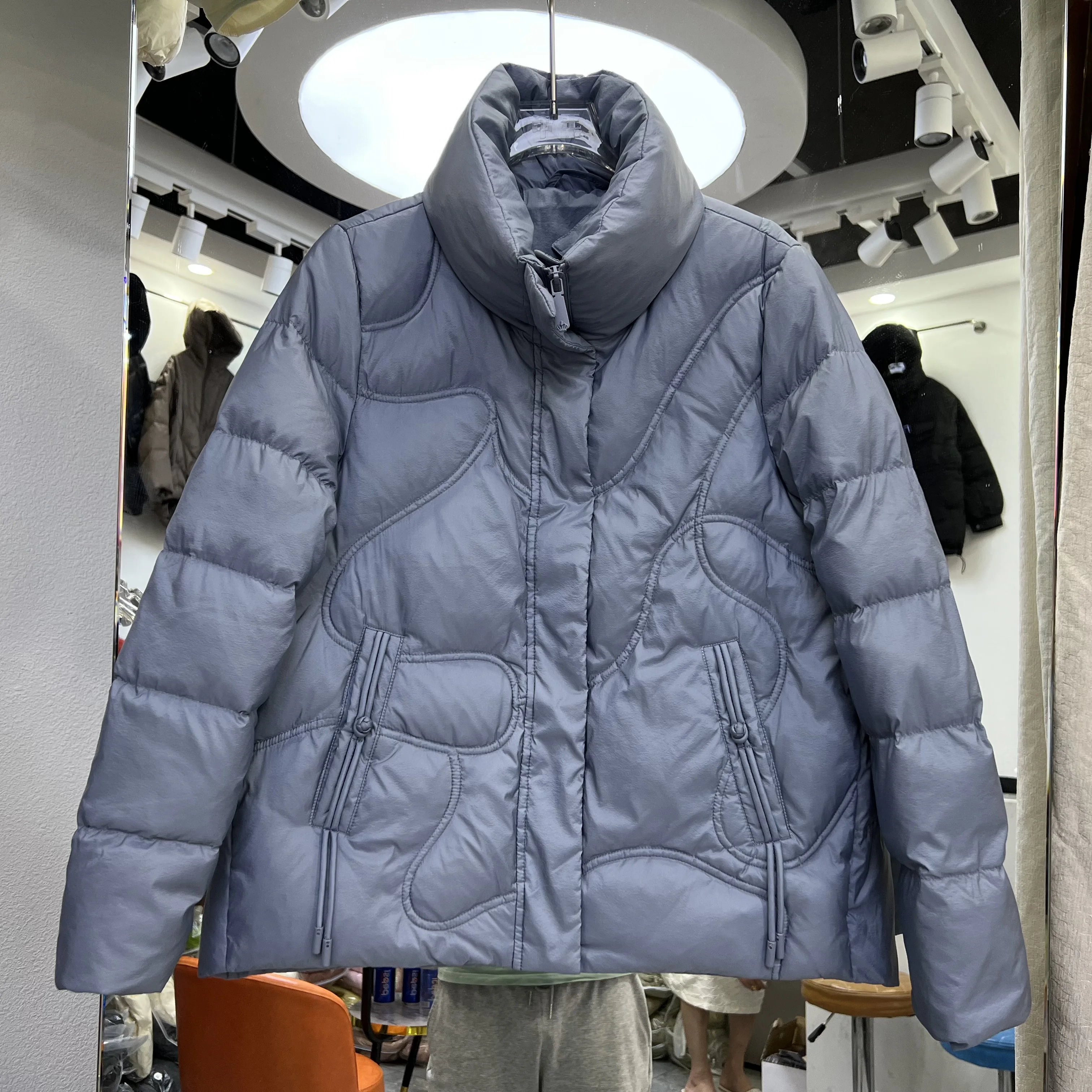 

2022 New Stand-up Collar Down Jacket Women's Thin Short Korean Bread Jacket Long Sleeve White Duck Down Coat F518