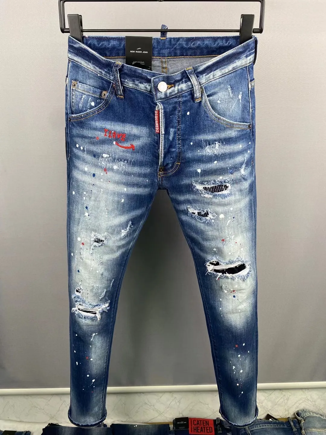 

Высокое качество 2022 итальянский модный бренд Dsquared2 мужские потертые, изношенные, рваные, окрашенные байкерские джинсы