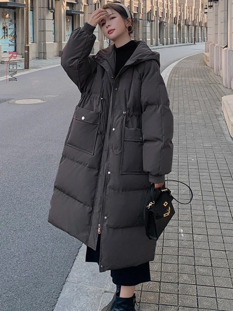 

LANMREM зимнее теплое хлопковое пальто средней длины для женщин, модное свободное однотонное пальто с капюшоном и карманами, одежда для женщин, новинка 2023, 2AA2108