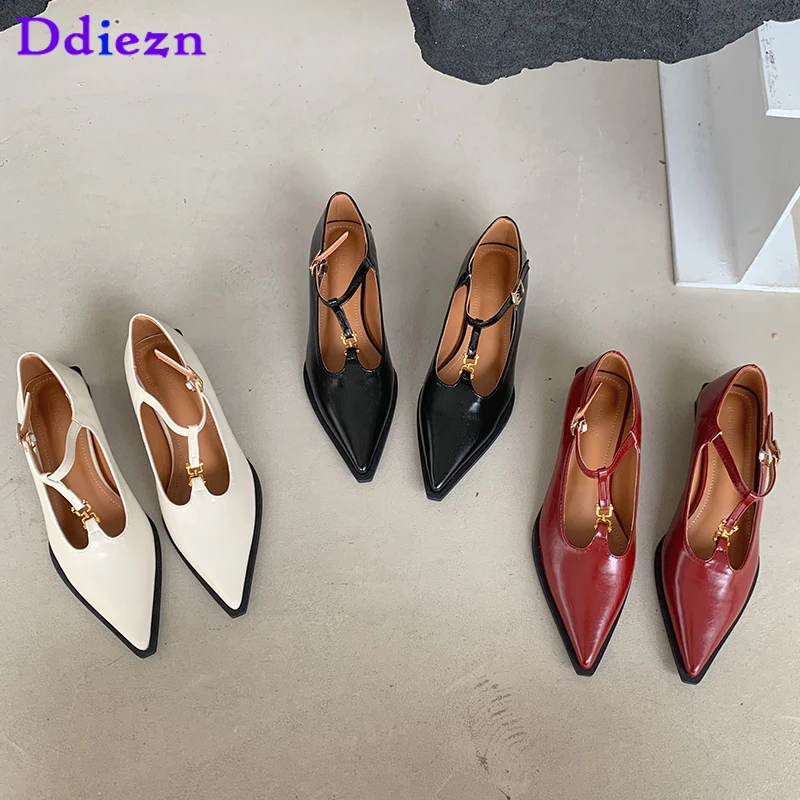 

Женские сандалии на плоской подошве, красные современные уличные туфли без задника с ремешком и пряжкой, роскошные шлепанцы для дома, 2023