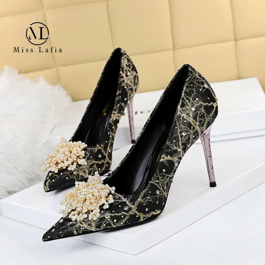 

2023 New Style Europe America Sexy Banquet High Heels Shoes Pointed Pearl Flower Rhinestone woman Shoes Celebrity Stiletto