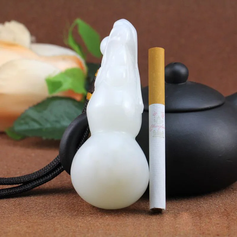 AXinjiang Hetian Jade Gebble Gourd Ручные кусочки Белый нефритовый сахар Белая нефритовая тыква