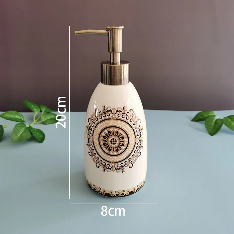 

Керамическая бутылка для мыла с цветами