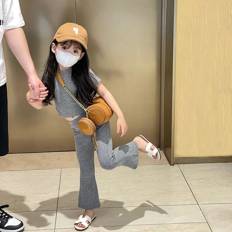 

2-8Y Summer Casual Baby Girls Sets Suits Grey Loose Short Sleeve T-shirt +Pants Bell-bottoms 2 Piece Set For Kids