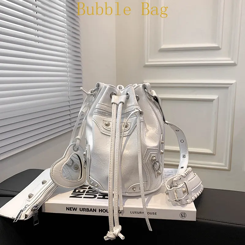 2023 Luxury Brand Bucket Designer Leather Rivet Crossbody Bags for Women Handbags Fashion Shoulder Messenger Bags Ladies Totes