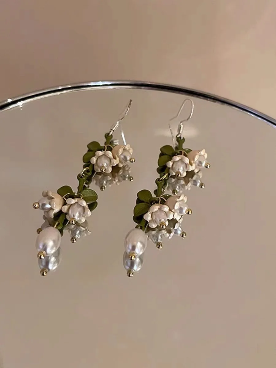 

New Retro White Lily of The Valley Flower Earrings Simple Fresh Niche Design Long Flower Dangle Earrings Women Trendy Jewelry