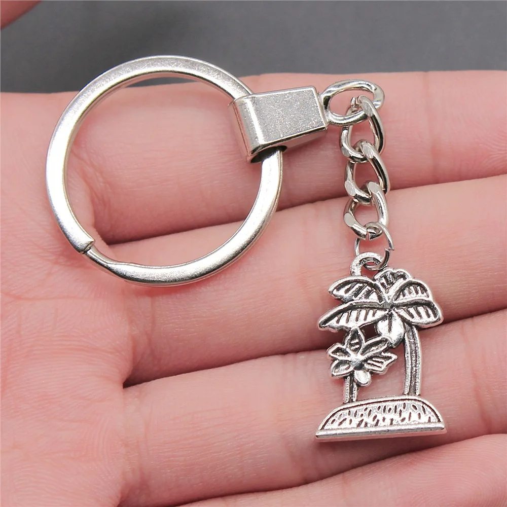 

Souvenirs Gift Men Keychain 2 Colors 23x16mm Coconut Palm Pendant Keyring Dropshipping