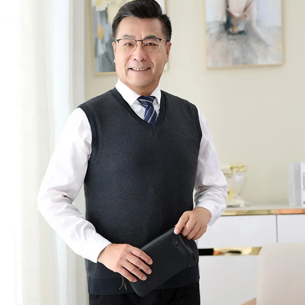 

Stylish Autumn Sweater Vest V Neck Knitwear Anti-pilling Father Sweater Vest Simple Style Father Autumn Vest for Home
