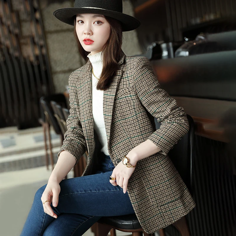 Spot wholesale black hooded suit coat (female) autumn 2022 new small Korean loose casual double breasted suit trendy top