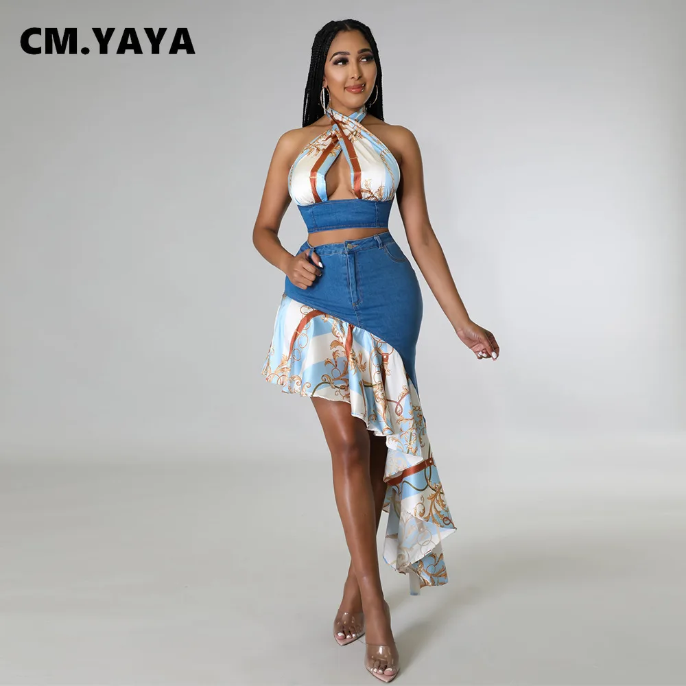 

Женский джинсовый костюм в стиле пэчворк CM.YAYA, элегантный костюм из двух предметов, укороченный топ с завязками на шее и юбка макси с оборкам...