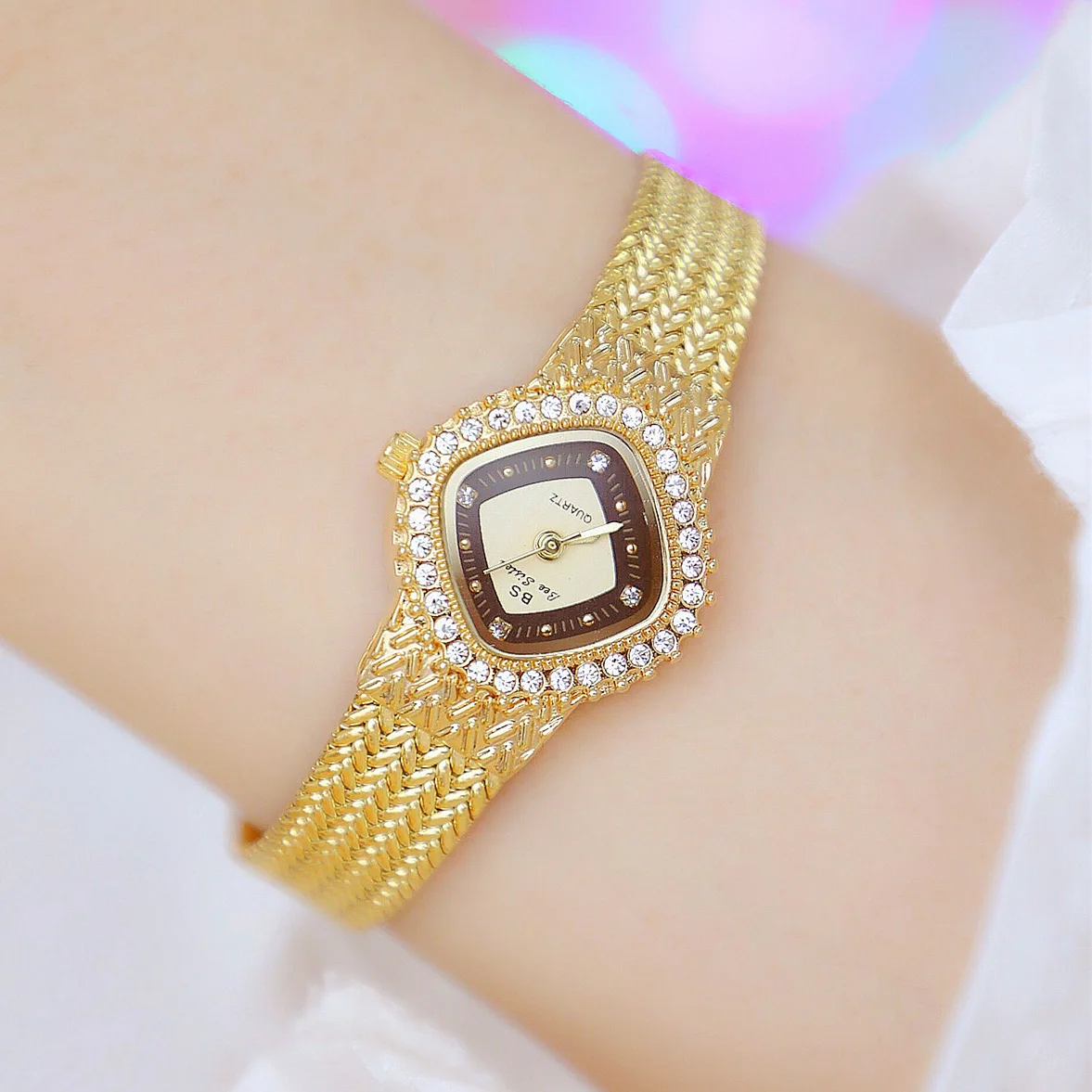 

Women Watches 2022 Famous Brand Creative Fashion Ladies Wrist Watch Small Dial Square Gold Watch Women Wristwatch Reloj Mujer