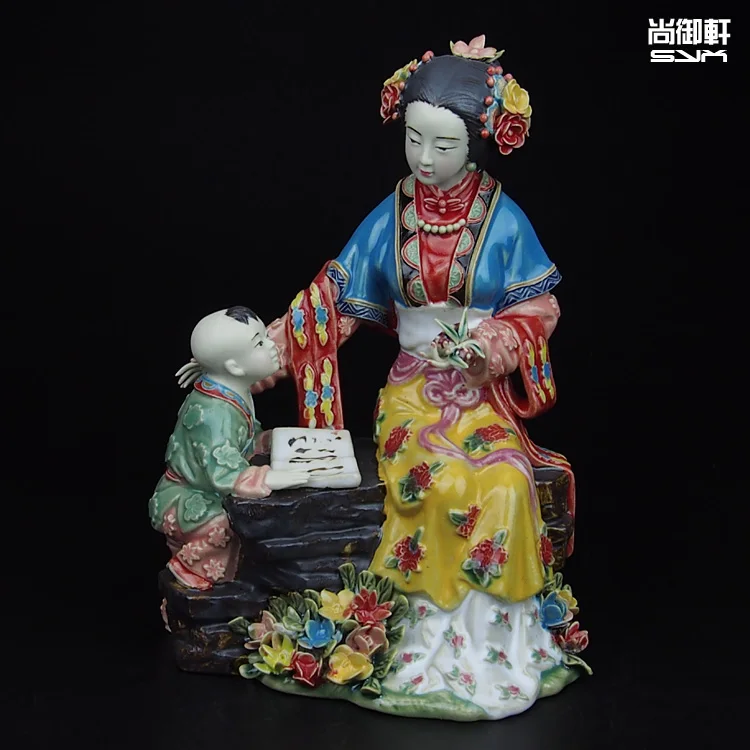 

Shiwan doll master of fine ancient characters of a dream of Red Mansions twelve beauties Lee ceramic ornaments crafts