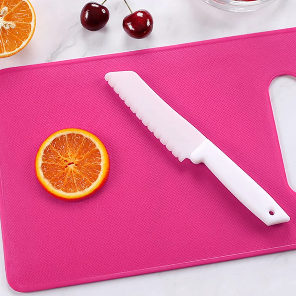 

1 Pcs Cake Kitchen Knife Set Kids Cooking Serving Knives Plastic Cake Lettuce Salad Fruit Bread Knife Kitchen Knives New 2022