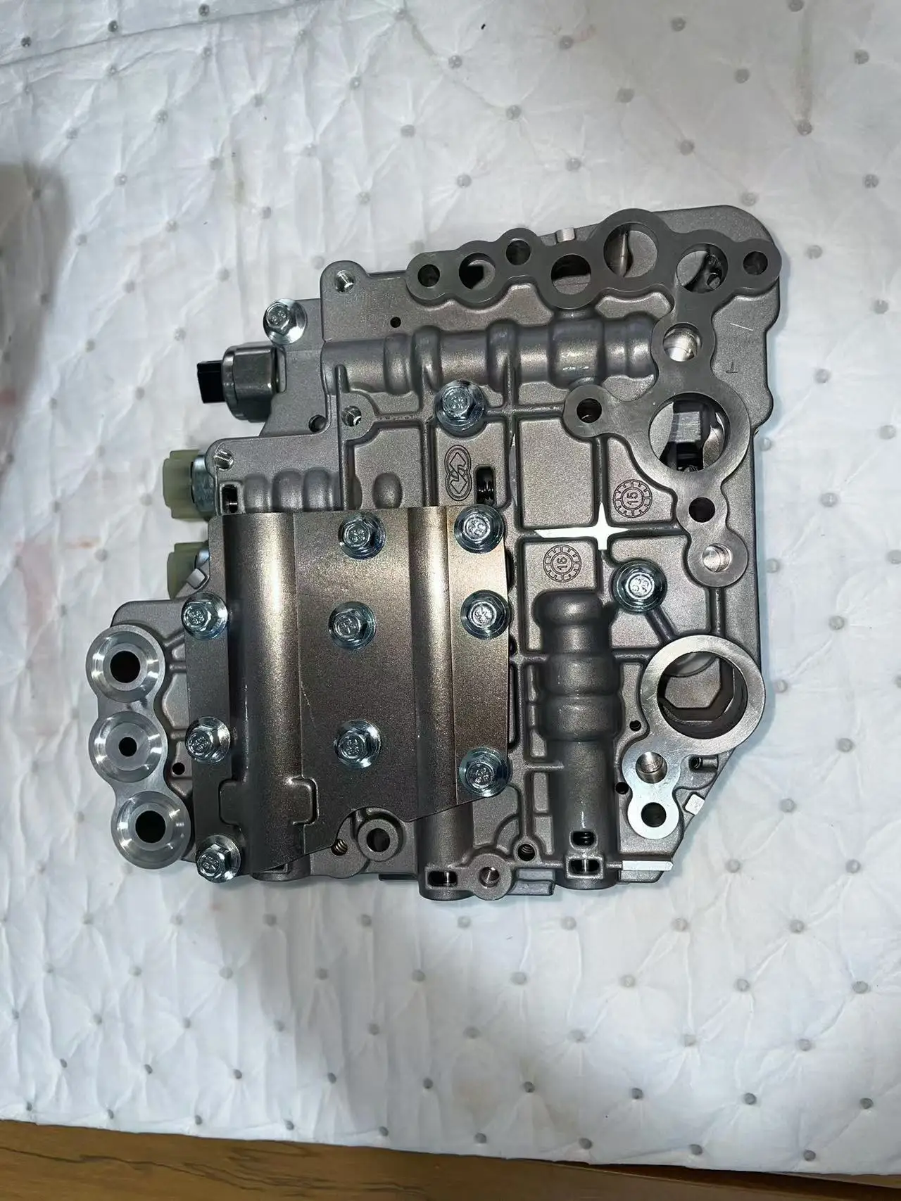 Для автомобильных трансмиссионных деталей Lifan новый и старый корпус LFCVT RDC15 OEM