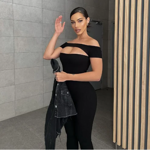 

2022 fashionable women's summer new off shoulder short sleeve slim sports casual trousers jumpsuit