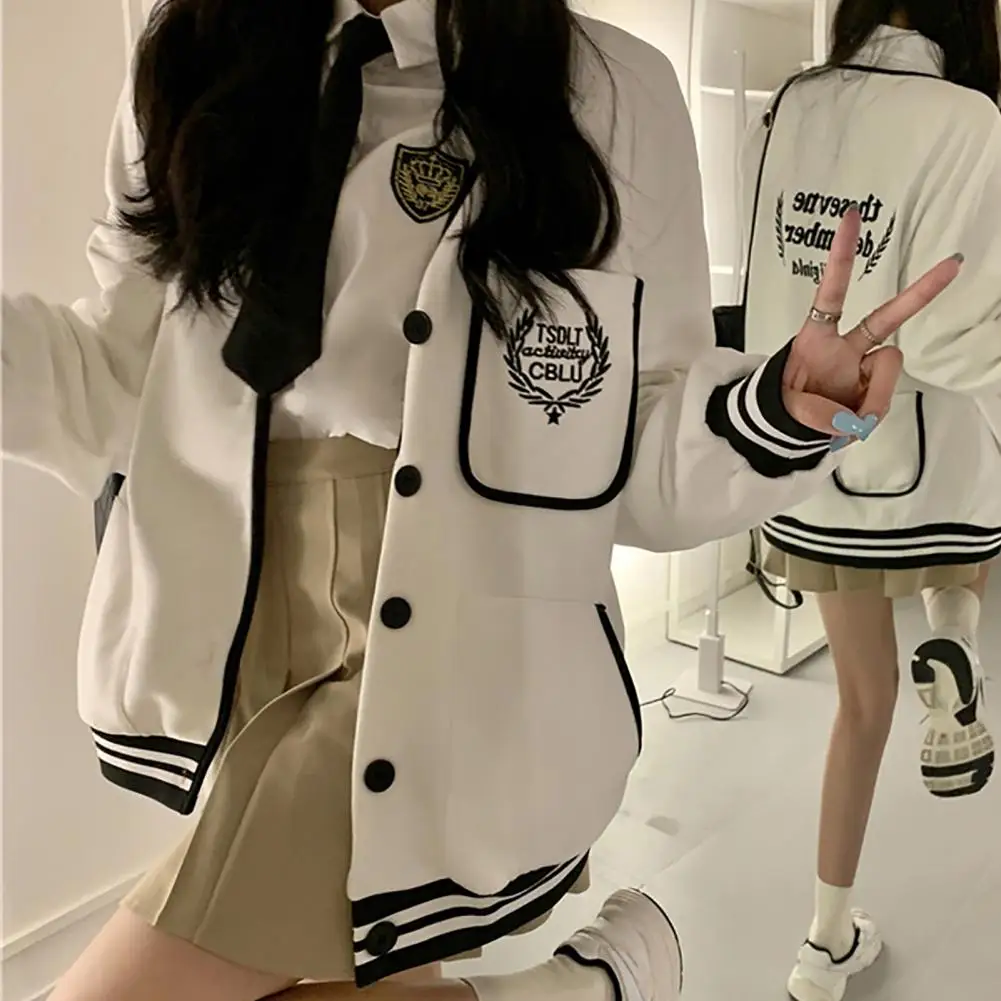 

Женская бейсбольная куртка с воротником-стойкой, длинным рукавом и карманами