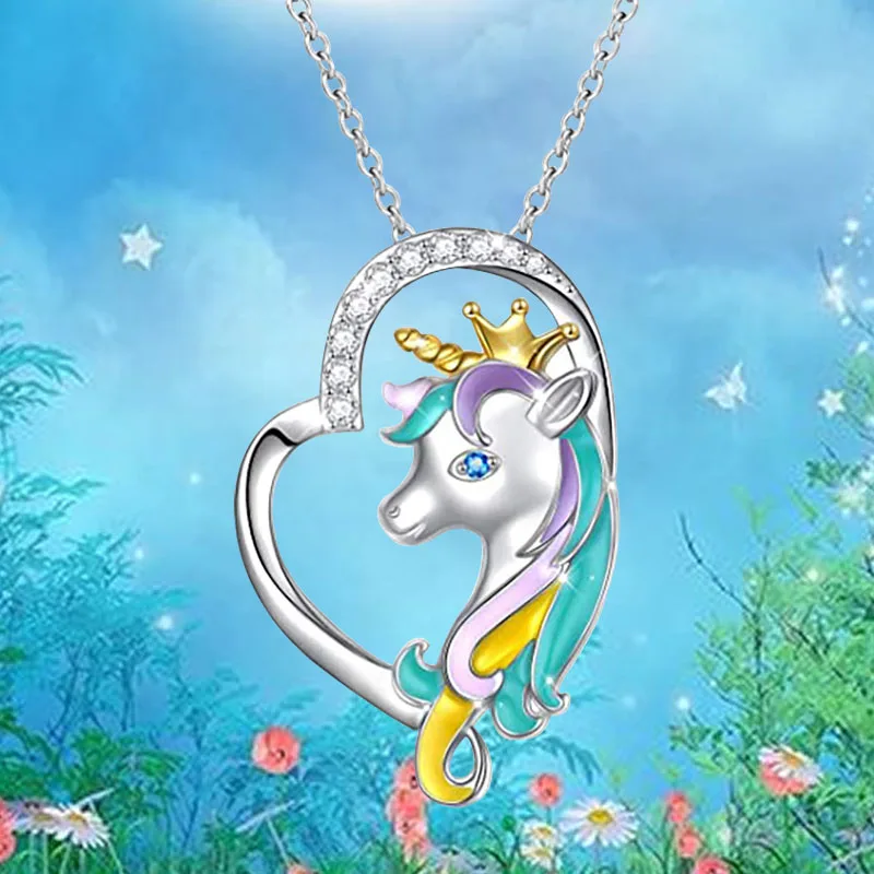 

Heart-Shaped Unicorn Necklace for Woman Cute Animal Fashion Personality Pendant Jewelry for Girl Mother Holiday Birthday Gift