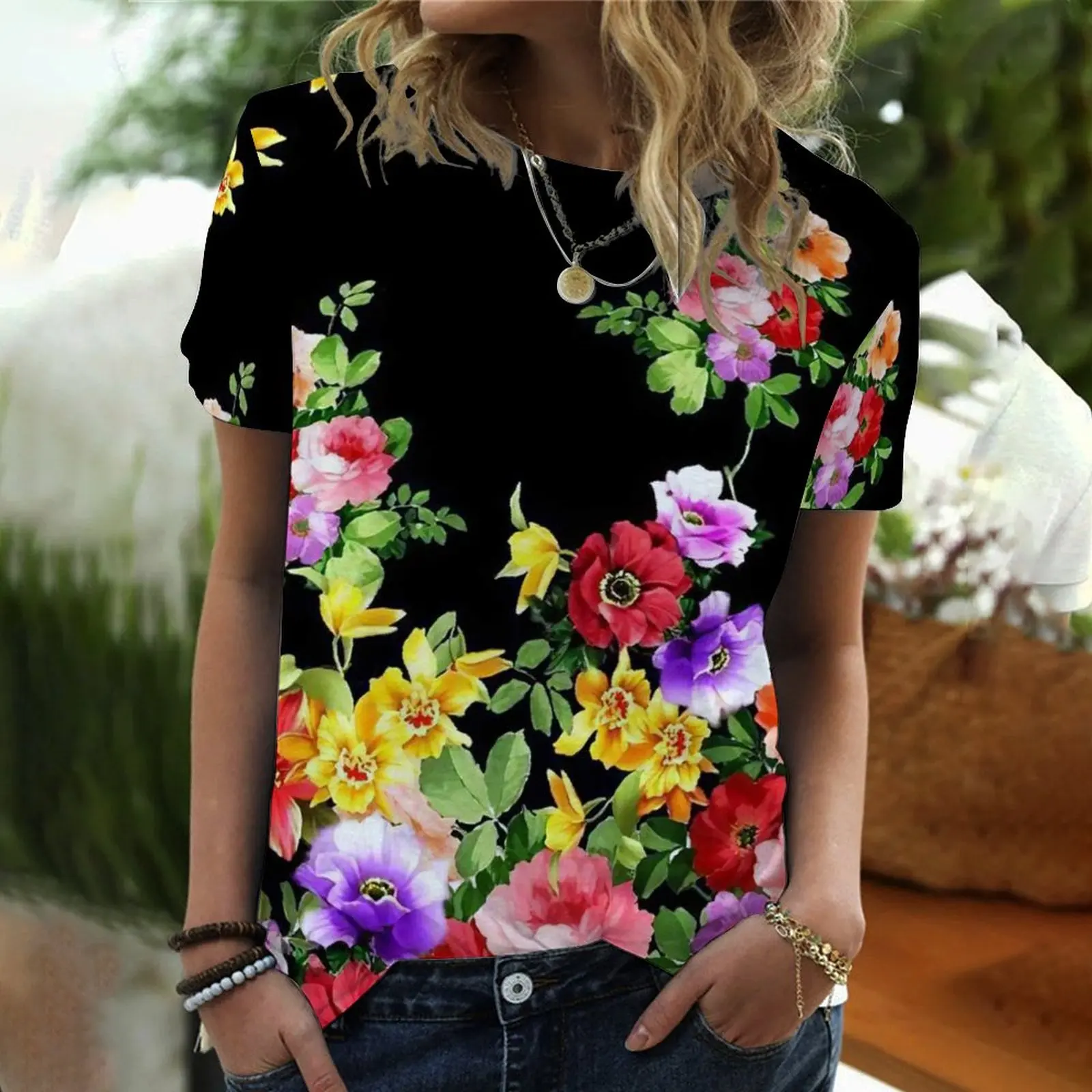 

2022 New Women's Rose Flower Pattern Printing Top Fashion Summer Short-sleeved Fashion Casual Plus Size 3D Rose Printing T-shirt