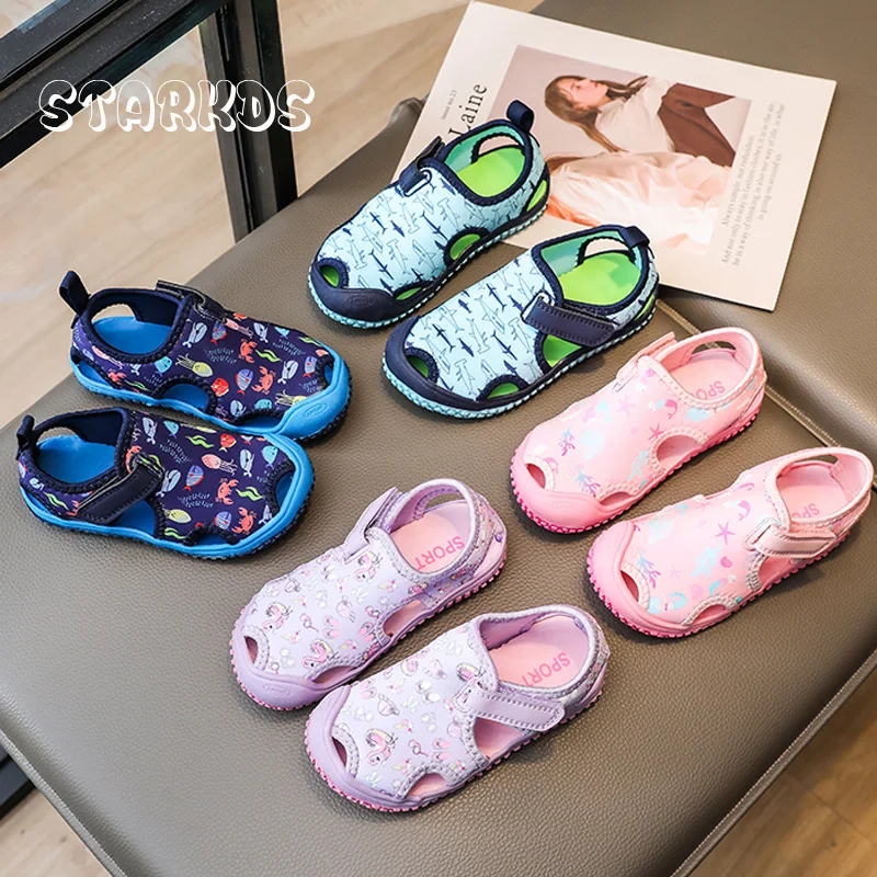 

2023 Summer New Anti-Slip Sport Sandals Boys Cartoon Shark Beach Sandalias Girls Breathable Flamingo Print Hollow Out Flat Shoes