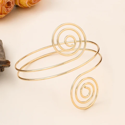 Браслет-манжета FTCY золотого цвета