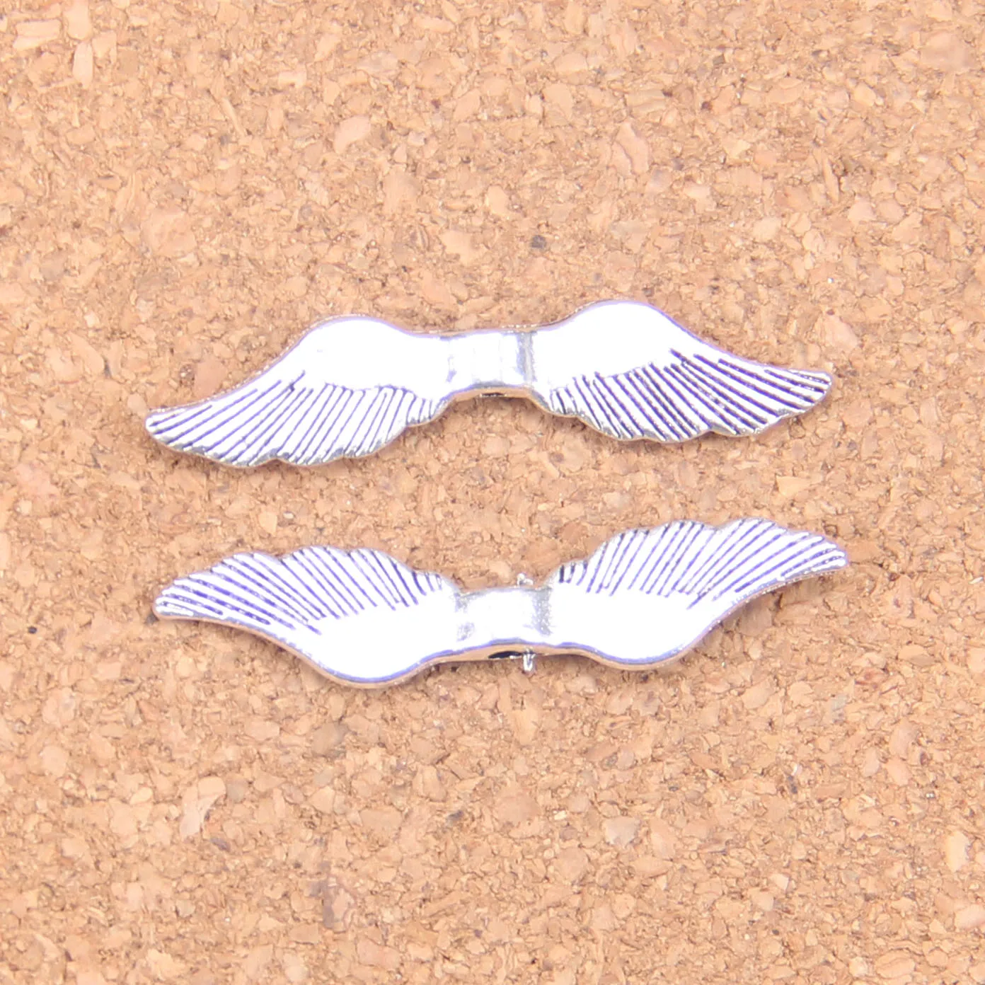 Подвески в виде ангельских крыльев из бисера, 90 шт., Размер 8x3, 6 мм, в винтажном стиле, для самостоятельного изготовления браслетов и ожерелий