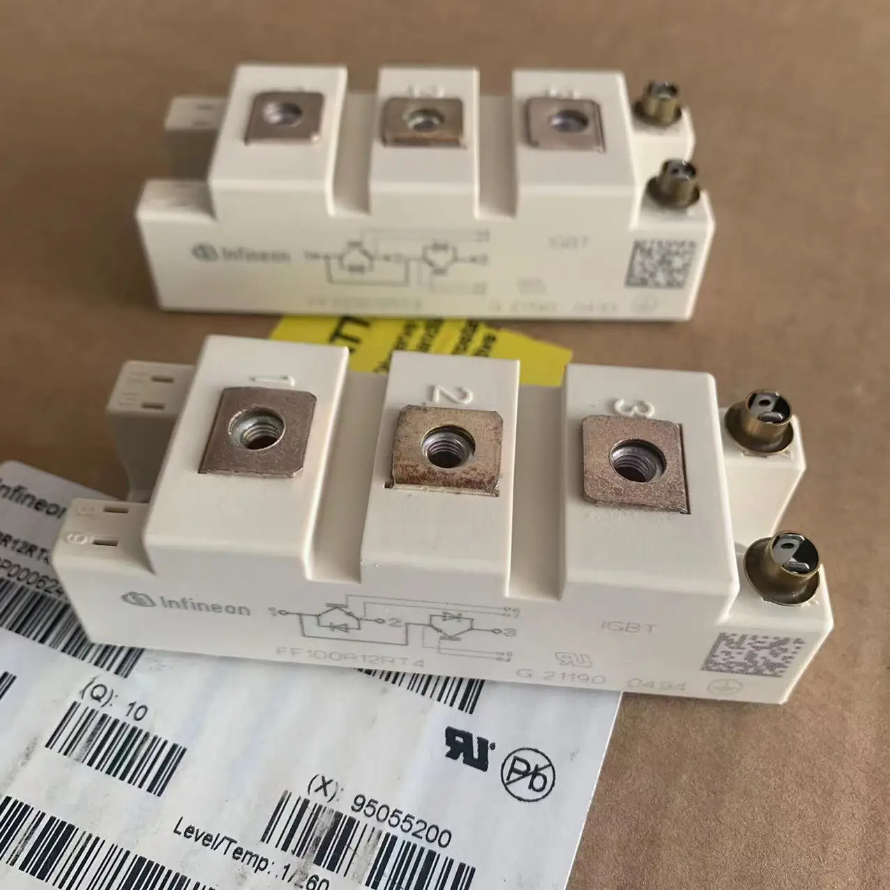 

Новый модуль бтиз Ff50r12rt4 ff75r12rt4 ff100r12rt4 ff150r12rt4