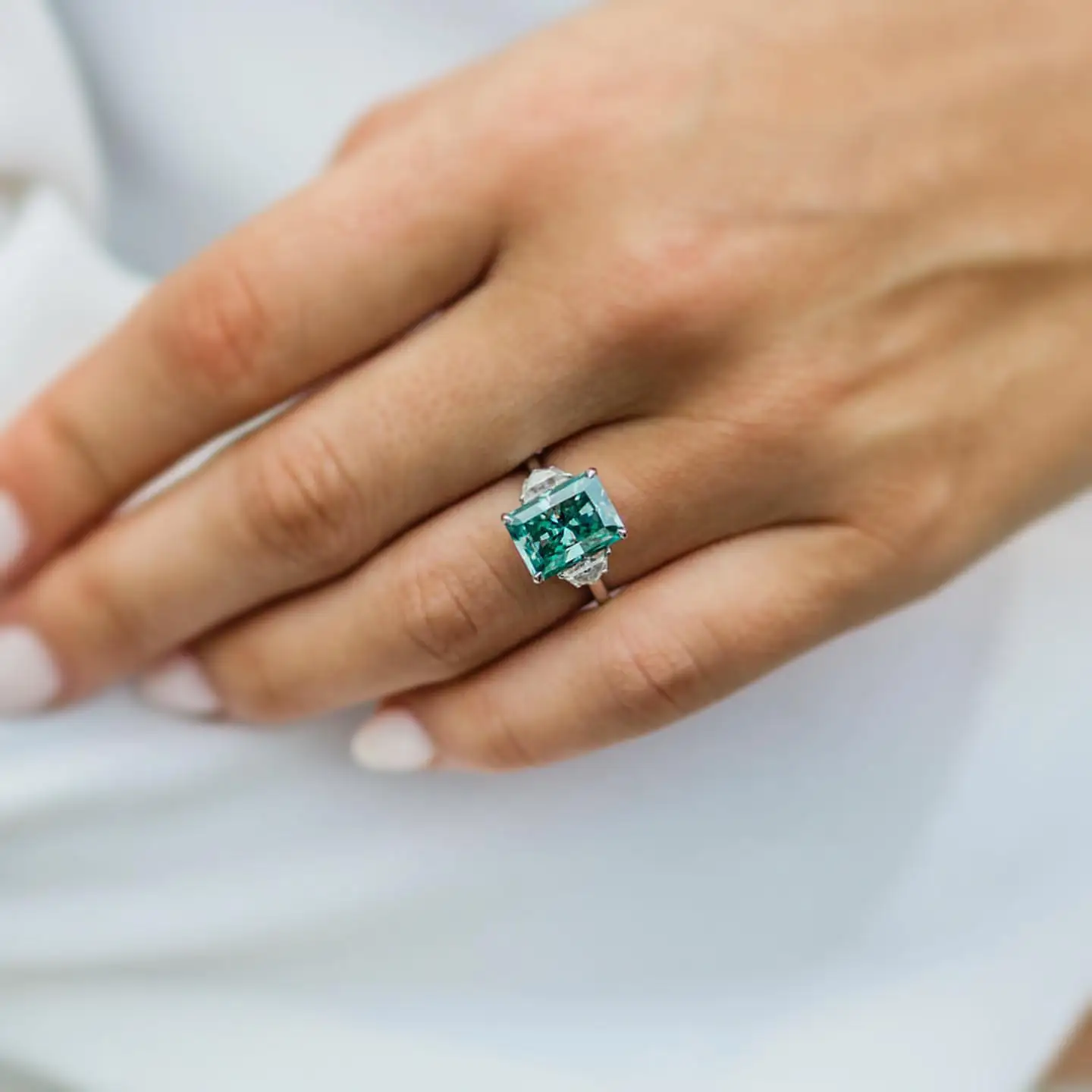 JOVOVASMILE Moissanite Diamond Ring 4.5carat 11x8mm Crushed Ice Hybrid Elongated Radiant Fancy Blue/Green Gem 18k White Gold