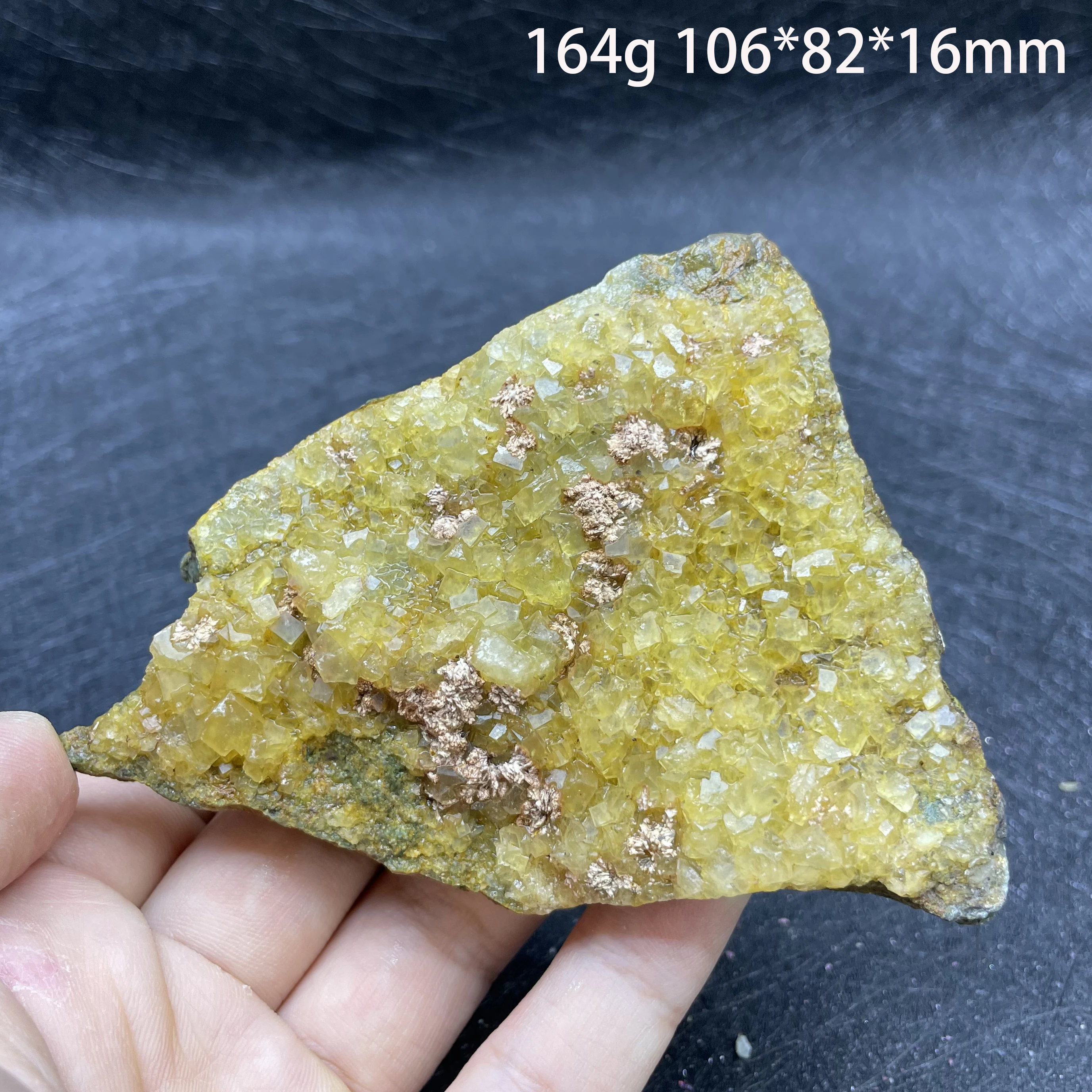 Натуральный Необработанный камень Пекин желтого цвета блестящее минеральное