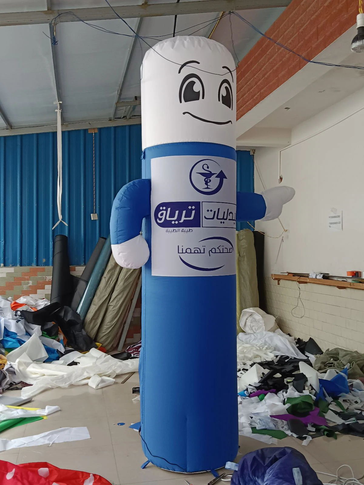 Надувная модель надувной водительской машины с логотипом на заказ надувная