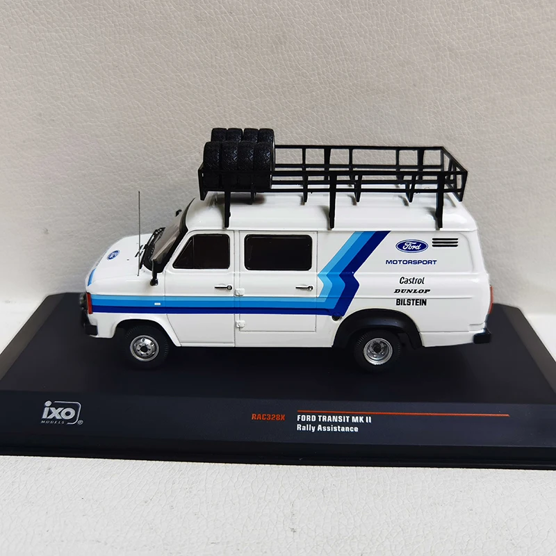 Модель автомобиля из сплава IXO 1:43 для FORD TRANSIT MK II