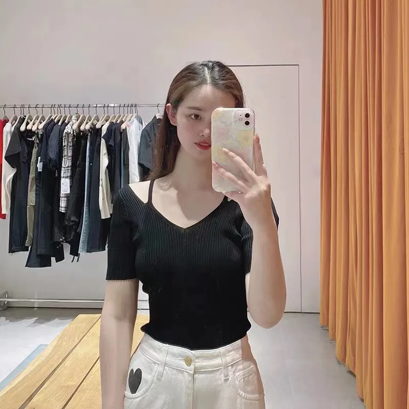 

2022 Summer New Women V-neck Knit Thin Sweater Short Sleeve Top