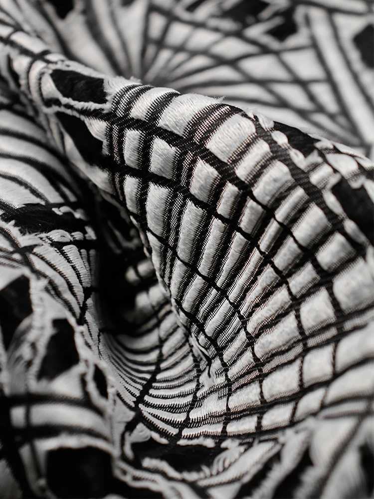 

Fabric Wide145cmx50cm Creative Double-Sided Jacquard Vintage Texture Black Irregular Pattern Thickened DIY Coat Autumn Clothing