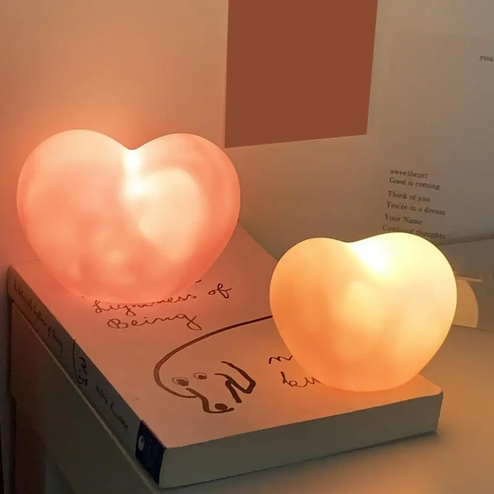 

Loving Night Light Atmosphere Lamp Eye-catching Creative Vinyl Heart-shaped Night Light for Children Home Decoration