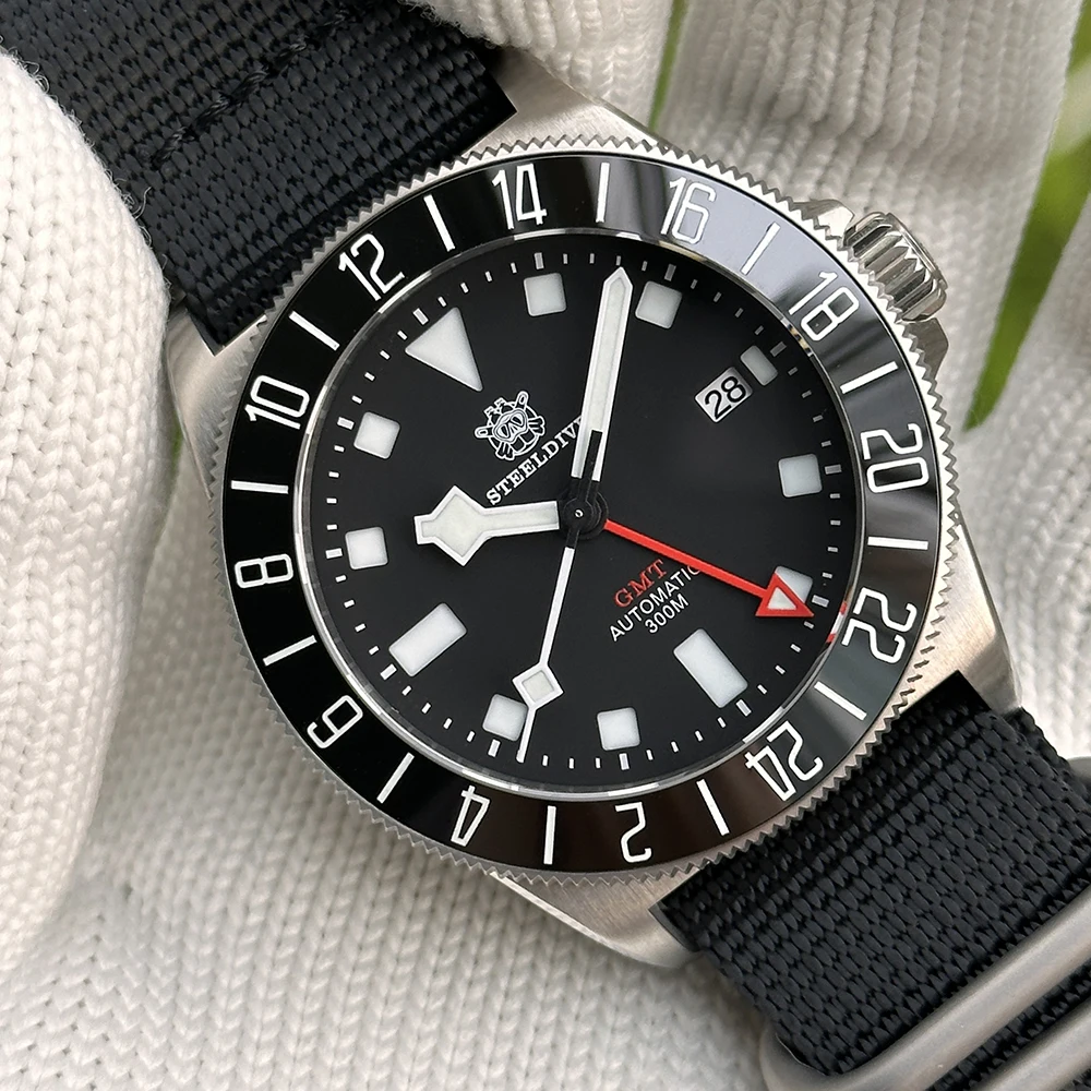 Фото Мужские часы STEELDIVE GMT, 41 мм, военные автоматические механические наручные часы, 30 АТМ, водонепроницаемые, BGW-9, со светящимся сапфиром NH34 №3