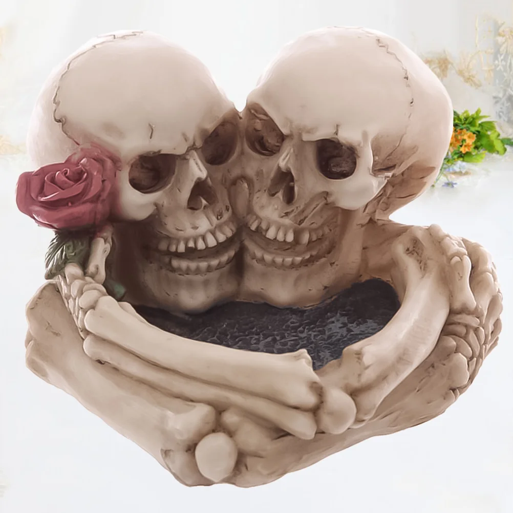 

1pc Resin Cigarette Ashtray Creative Skulls Hug Ash Tray Resin Craft Decor Fashion Ashtray