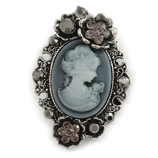 

Vintage Inspired Grey Rhinestones Cameo Brooches for Women Temperament Beauty Clothing Pins Corsage