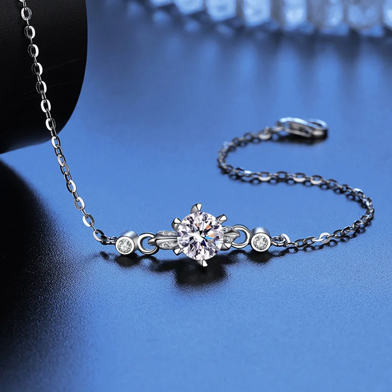 

Женский браслет из серебра 925 пробы