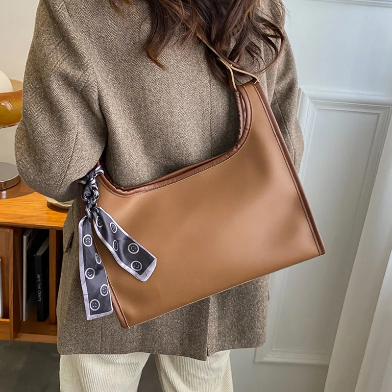 

Designer Soft Leather Handbag Women Large Capacity Hobos Bag Ladies Big Solid Color Travel Tote Bag Female Vintage Shoulder Bags