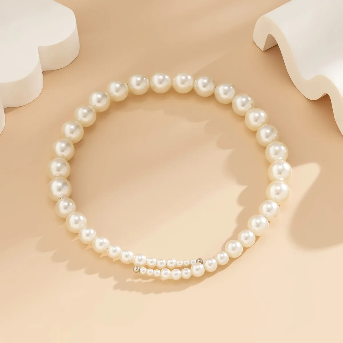 

White Imitation Pearl Choker Necklace for Women Bridal Fashion Statement Party Clavicle Necklace Jewelry