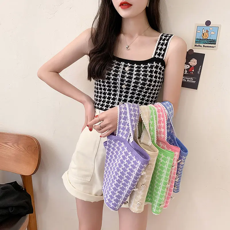 Кроп-топ женский трикотажный с открытыми плечами и лямкой на шее | Женская одежда