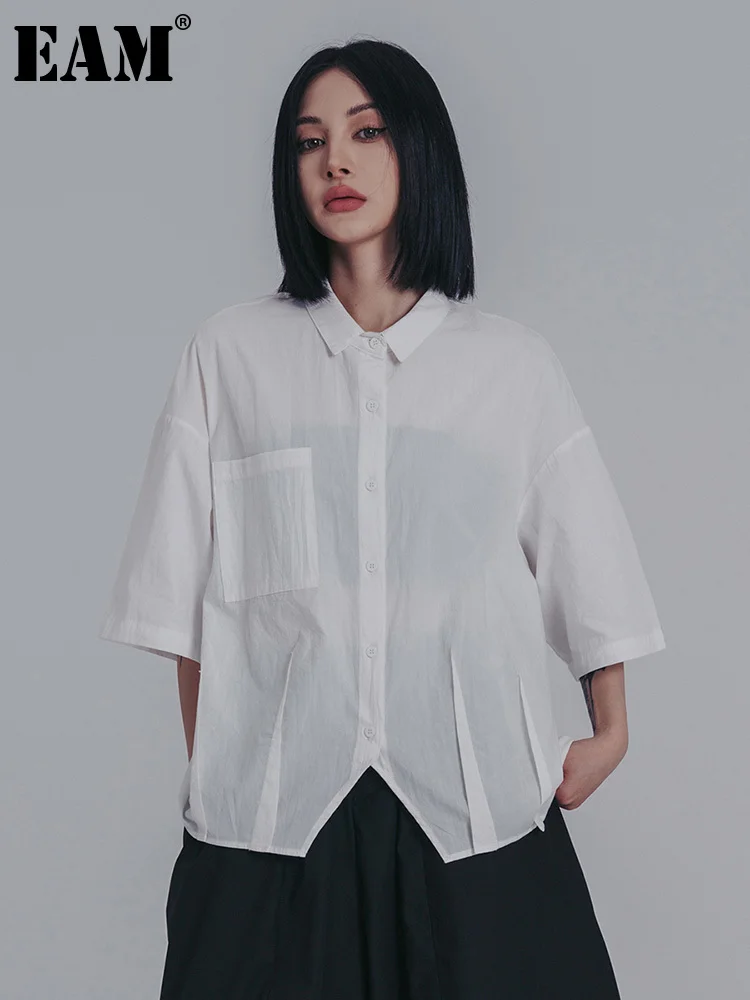 

[EAM] Women White Irregular Hem Big Size Casual Blouse New Lapel Half Sleeve Loose Fit Shirt Fashion Spring Summer 2023 1DE9306
