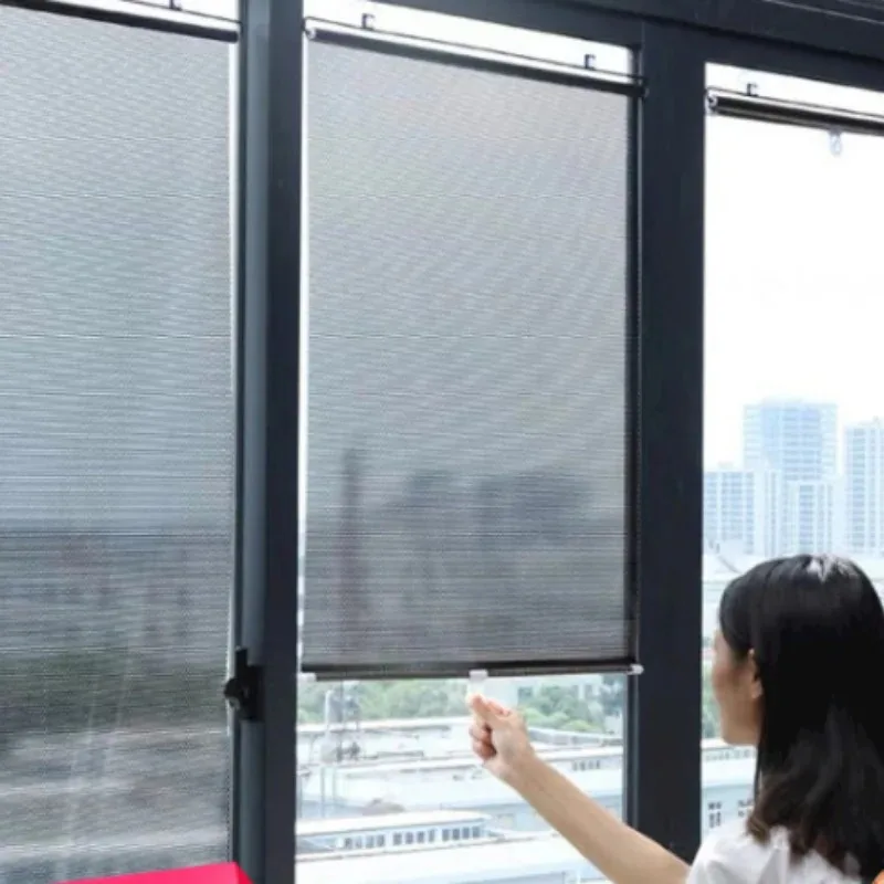 Затемняющие шторы на присосках